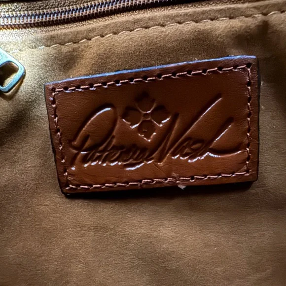 Patricia Nash Leather New Floral Bloom Crossbody Bag NWT - Picture 3 of 7